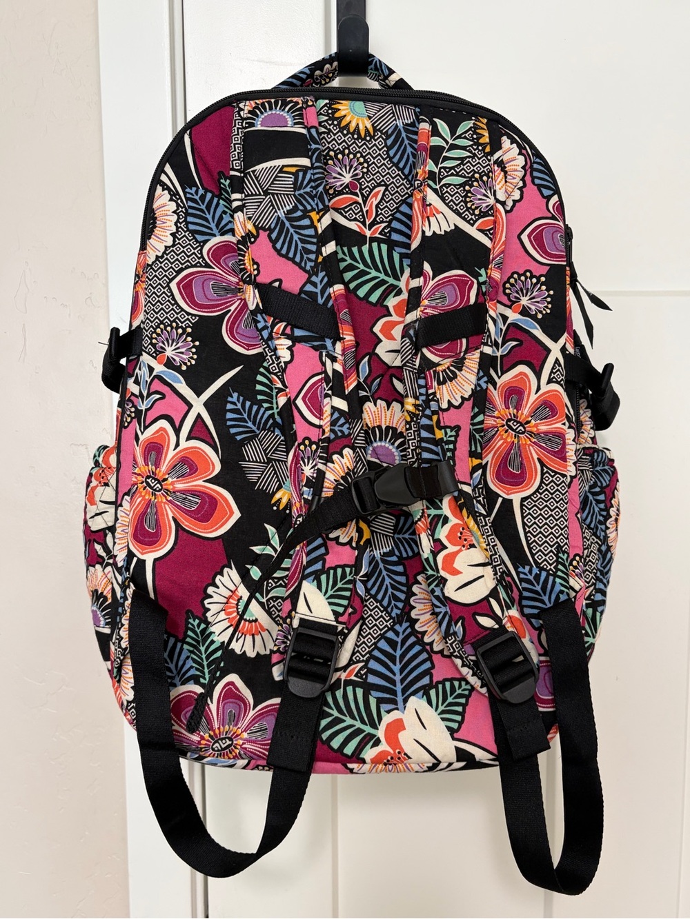 Vera Bradley Essential Expandable Backpack Kauai Floral Pink Black - Picture 2 of 10